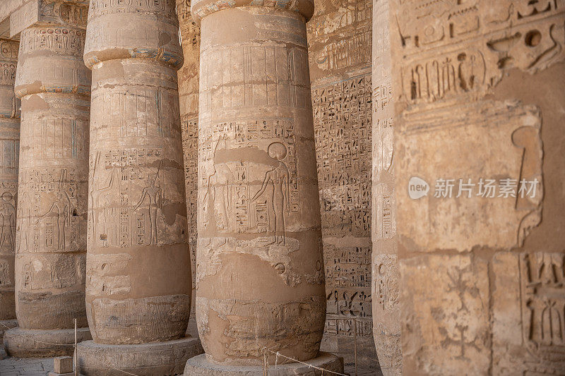 Medinet Habu神庙的柱子